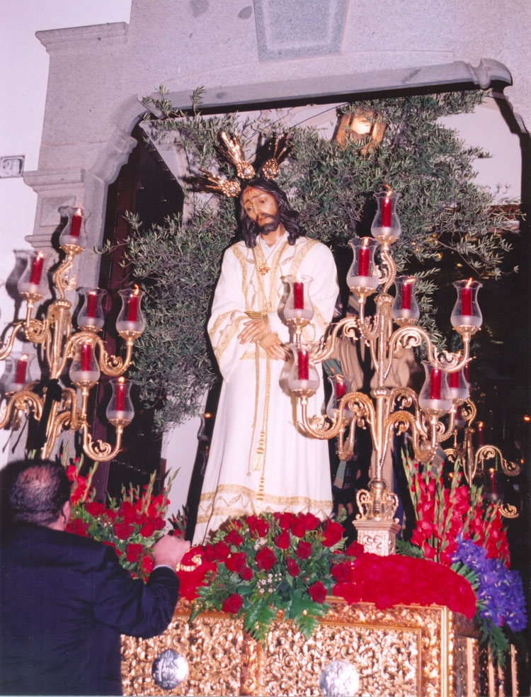 OTRO MOMENTO DE LA SALIDA DEL CRISTO A�O 2006
